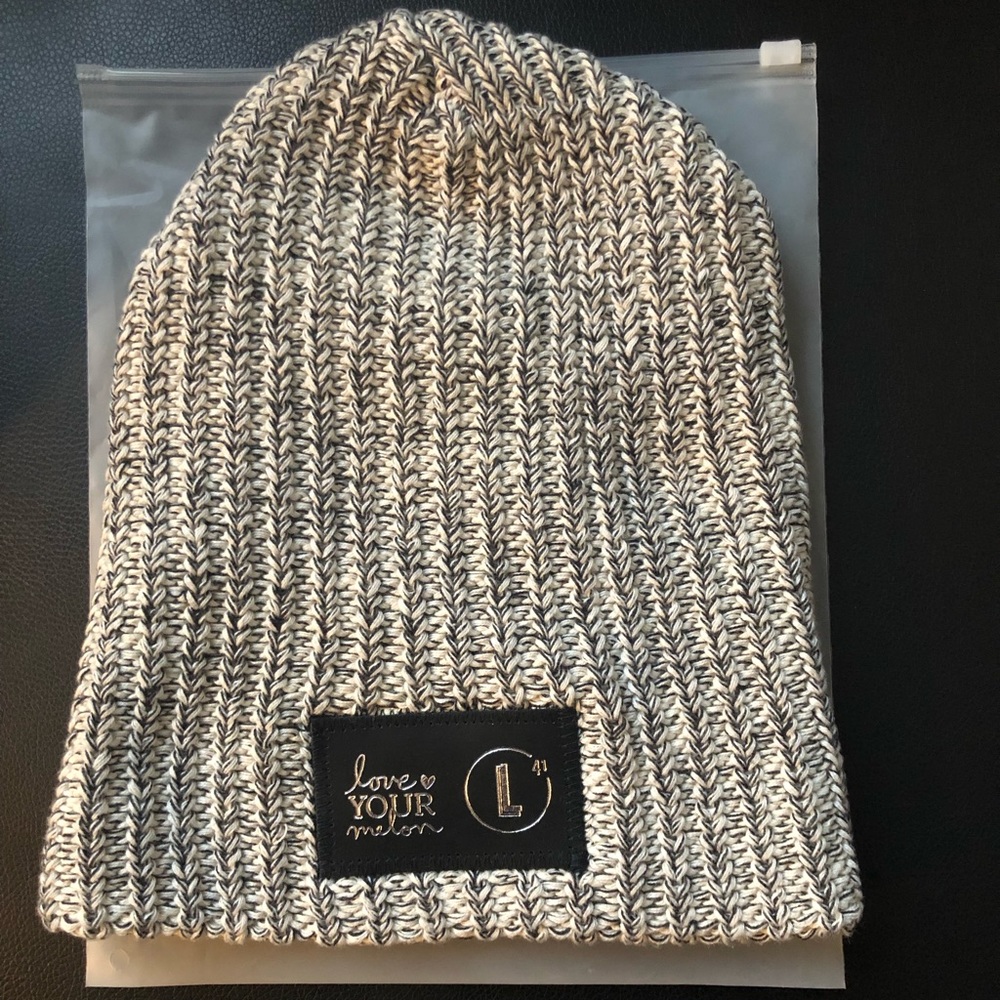 ~BRAND NEW~ Love Your Melon beanie